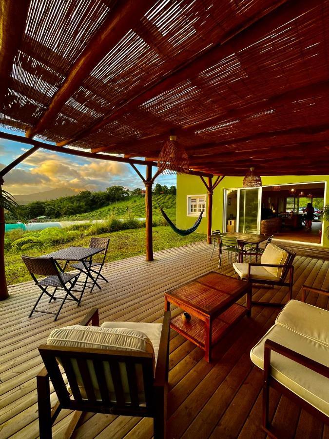 Chambre Et Sdb Privative Ylang Ylang Vue Mont Pelee Dans Maison Partagee Le Morne-Rouge 外观 照片